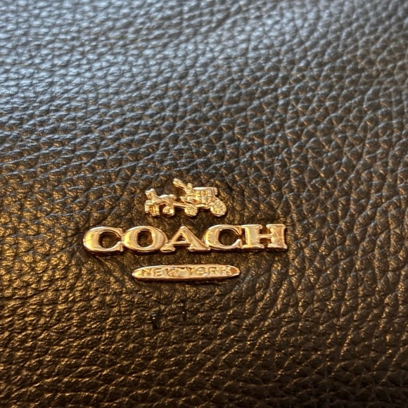 Coach Black Turnlock Chain Pebble Leather Tote Bag (57107) EUC - Picture 2 of 5